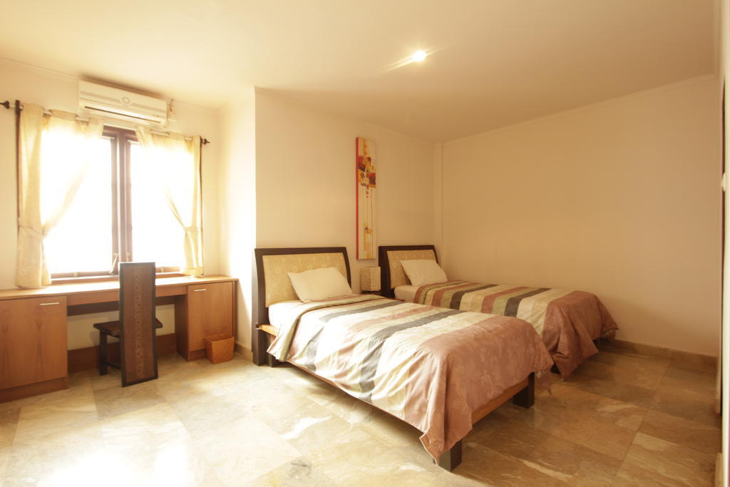 Alit Beach Resort And Villas Sanur Стая снимка