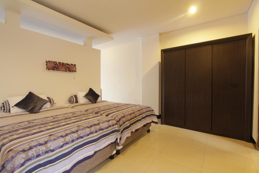 Alit Beach Resort And Villas Sanur Стая снимка