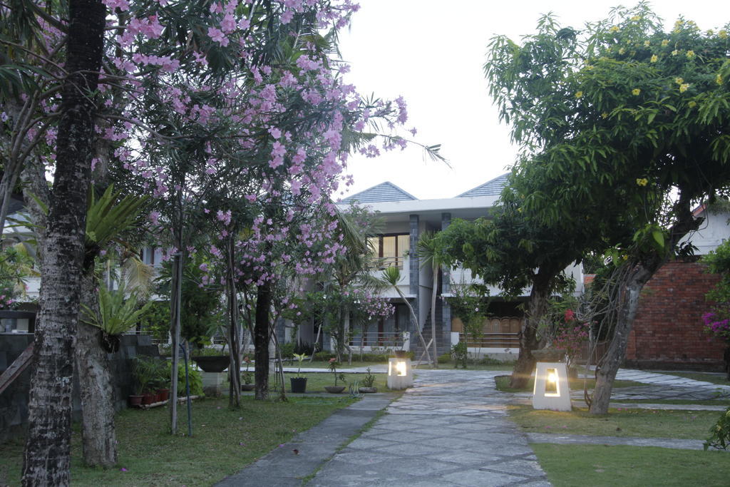 Alit Beach Resort And Villas Sanur Екстериор снимка